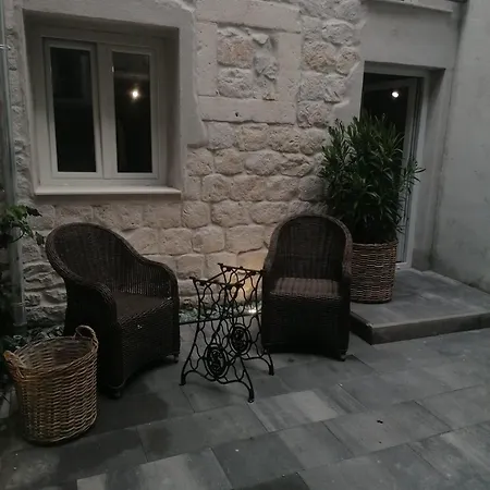Vitturi House Tatil Evi Kastela